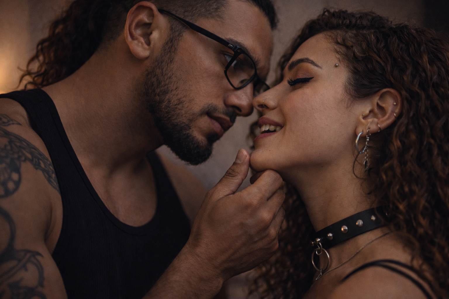 אווירה אינטימית ומסקרנת